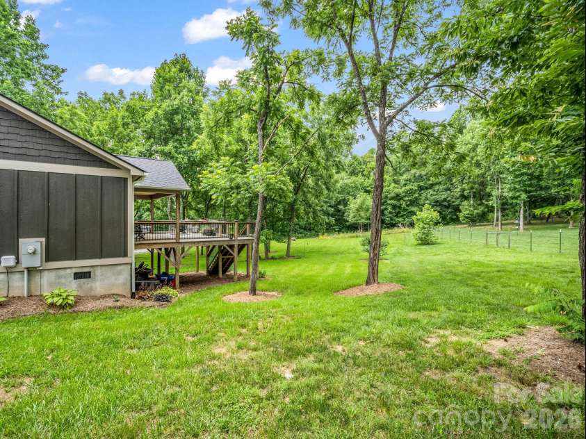 100 Walt Drive, Hendersonville, NC 28792.  MLS# CAR4391654, YatesRealty ID 35457. 