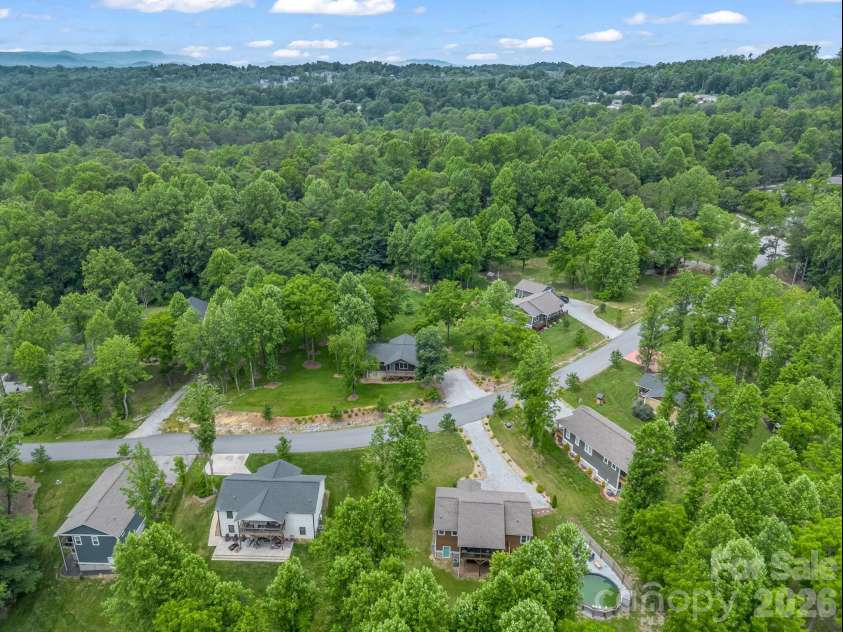 100 Walt Drive, Hendersonville, NC 28792.  MLS# CAR4391654, YatesRealty ID 35457. 