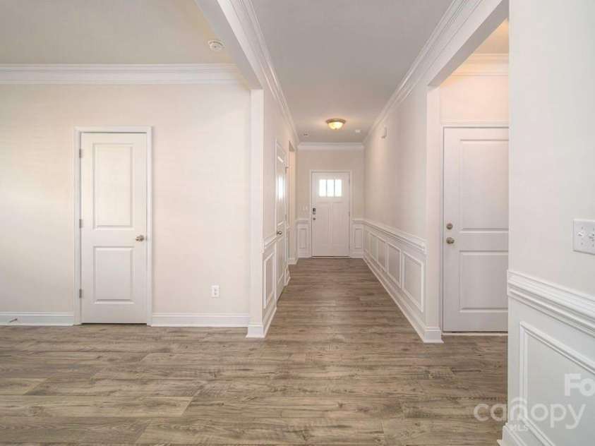 15 Fox Cove Road, Hendersonville, NC 28792.  MLS# CAR4298013, YatesRealty ID 35457. Photos are representative