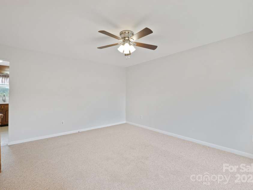 409 Cardinal Drive, Newton, NC 28658.  MLS# CAR4241098, YatesRealty ID 3546. 