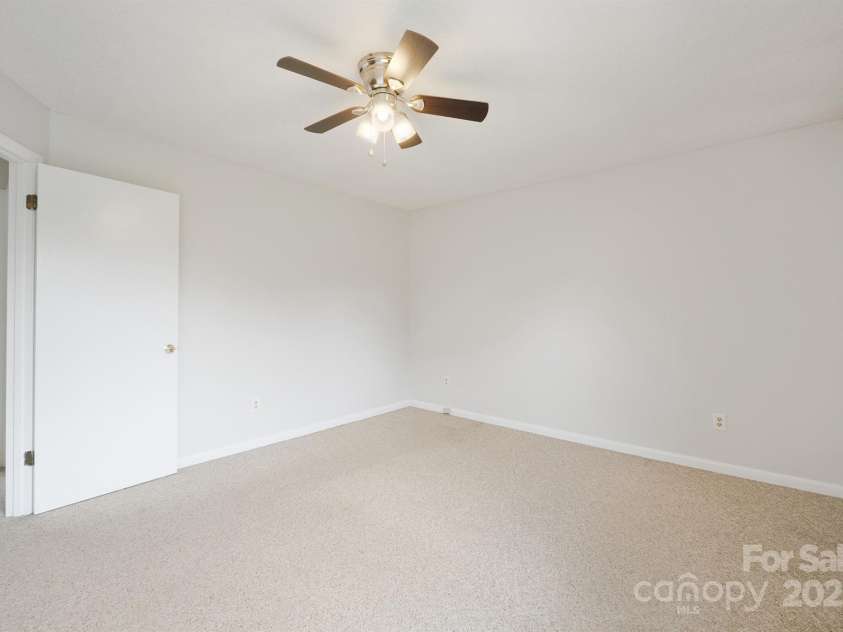 409 Cardinal Drive, Newton, NC 28658.  MLS# CAR4241098, YatesRealty ID 3546. 