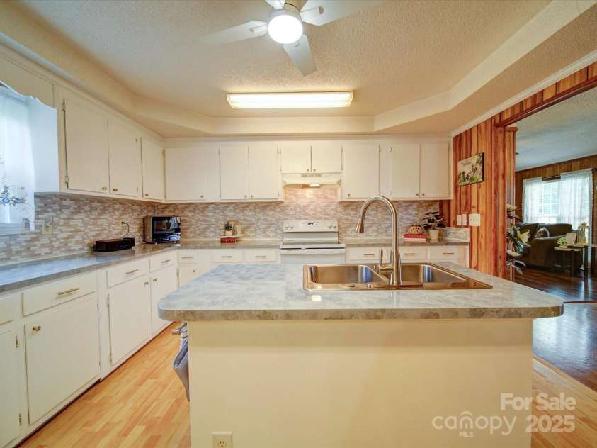 4115 Jenkins Road, Marshville, NC 28103.  MLS# CAR4325461, YatesRealty ID 3546. 
