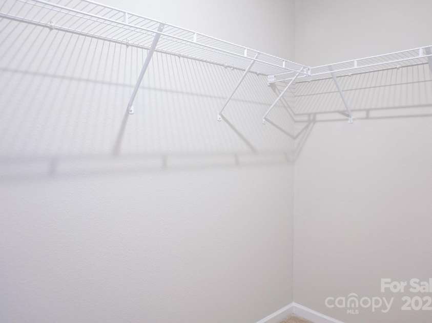 7507 Malden Park Drive, Charlotte, NC 28215.  MLS# CAR4298089, YatesRealty ID 35461. 