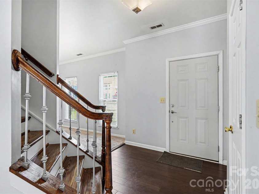 9224 Ligon Court, Charlotte, NC 28213.  MLS# CAR4397997, YatesRealty ID 35465. 