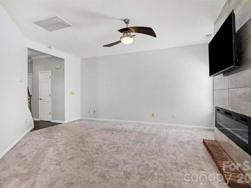 9224 Ligon Court, Charlotte, NC 28213.  MLS# CAR4397997, YatesRealty ID 35465. 