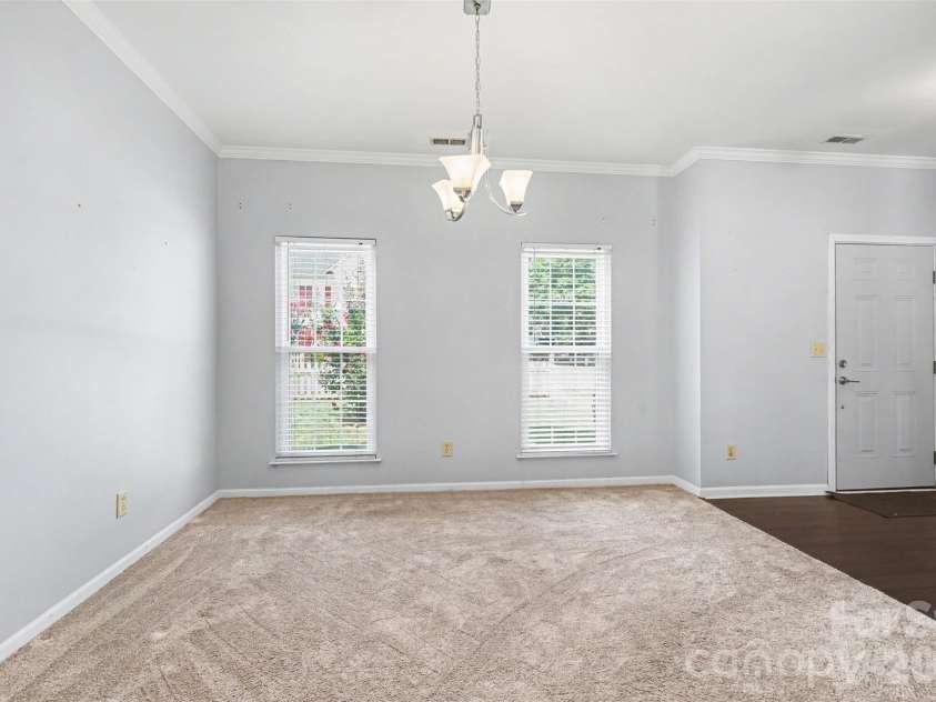 9224 Ligon Court, Charlotte, NC 28213.  MLS# CAR4397997, YatesRealty ID 35465. 