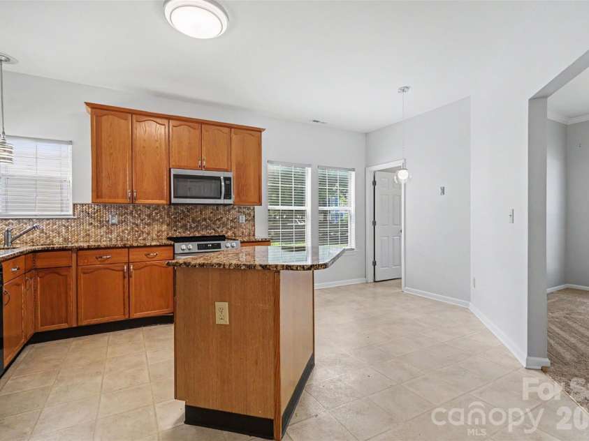 9224 Ligon Court, Charlotte, NC 28213.  MLS# CAR4397997, YatesRealty ID 35465. 