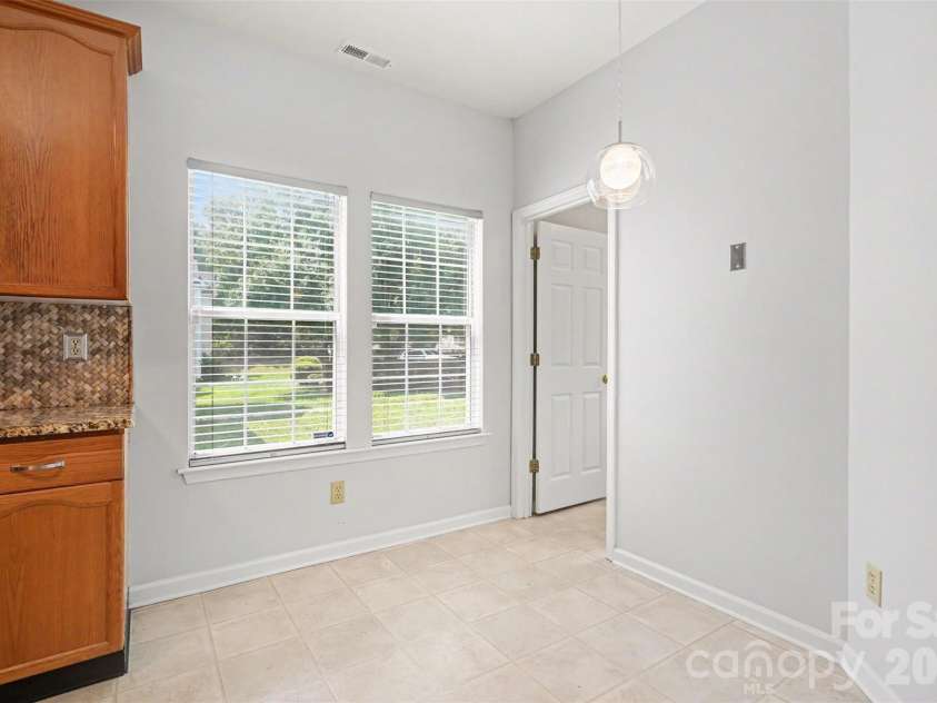 9224 Ligon Court, Charlotte, NC 28213.  MLS# CAR4397997, YatesRealty ID 35465. 