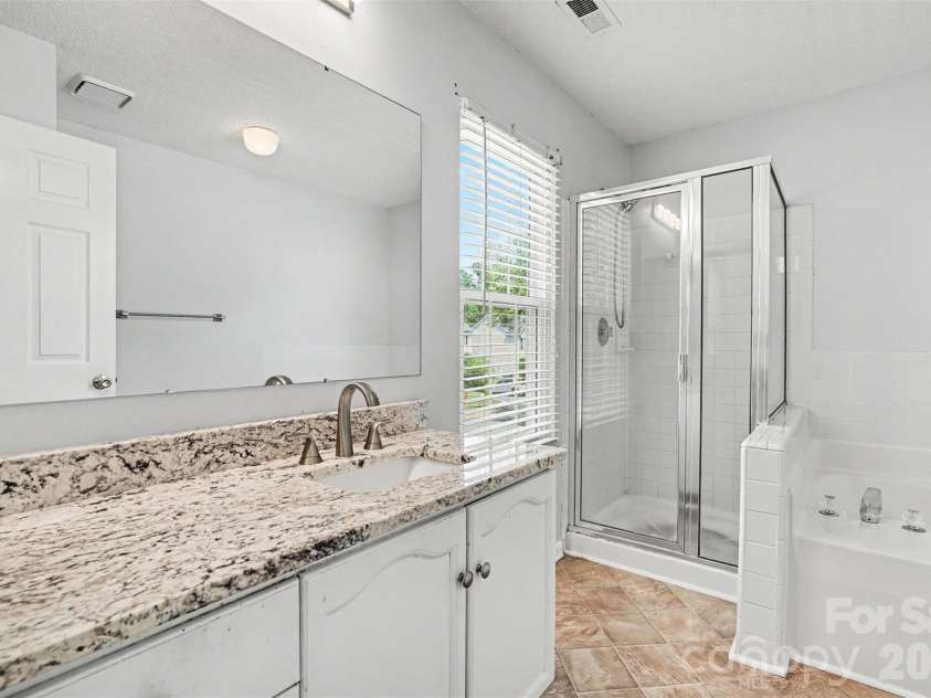 9224 Ligon Court, Charlotte, NC 28213.  MLS# CAR4397997, YatesRealty ID 35465. 