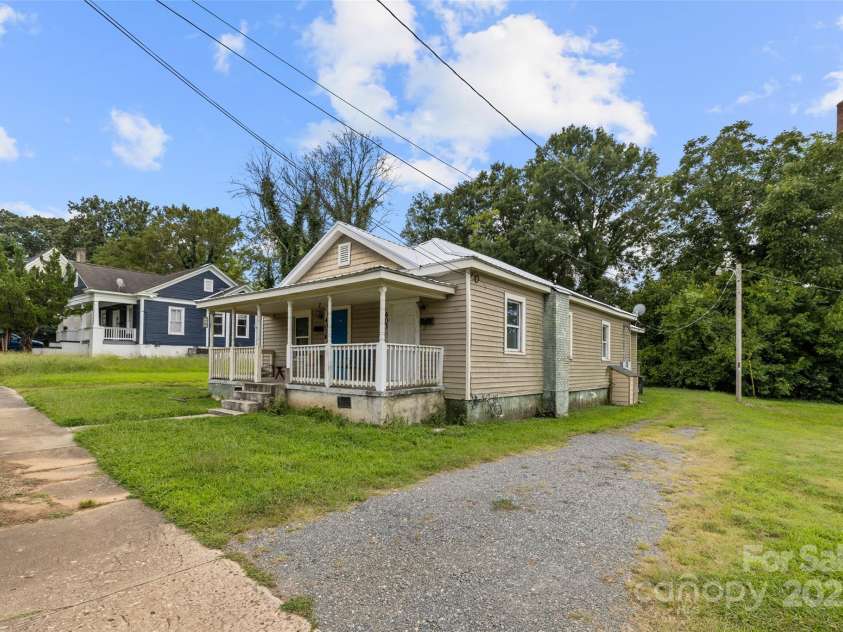 401 Ebenezer Avenue, Rock Hill, SC 29730.  MLS# CAR4298234, YatesRealty ID 35469. 