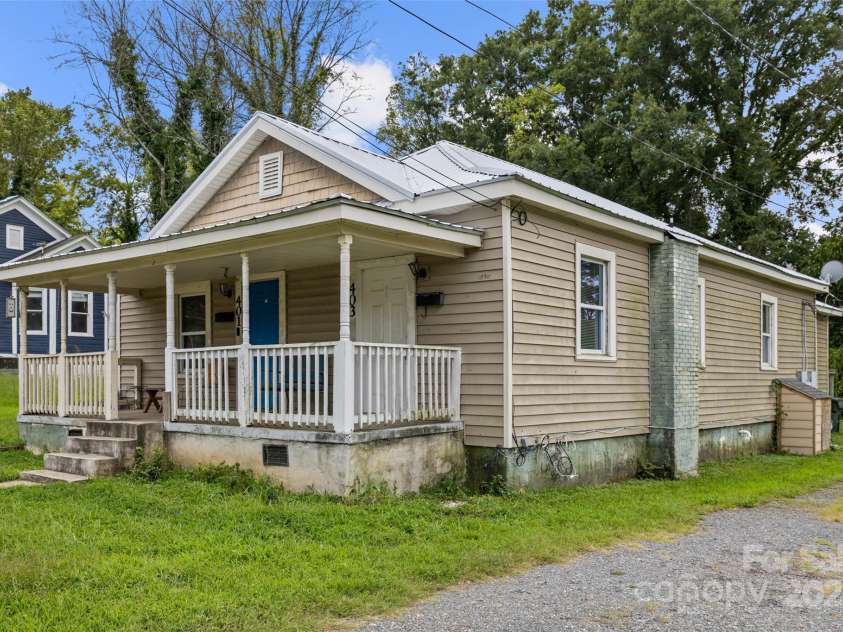 401 Ebenezer Avenue, Rock Hill, SC 29730.  MLS# CAR4298234, YatesRealty ID 35469. 