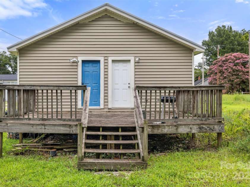 401 Ebenezer Avenue, Rock Hill, SC 29730.  MLS# CAR4298234, YatesRealty ID 35469. 