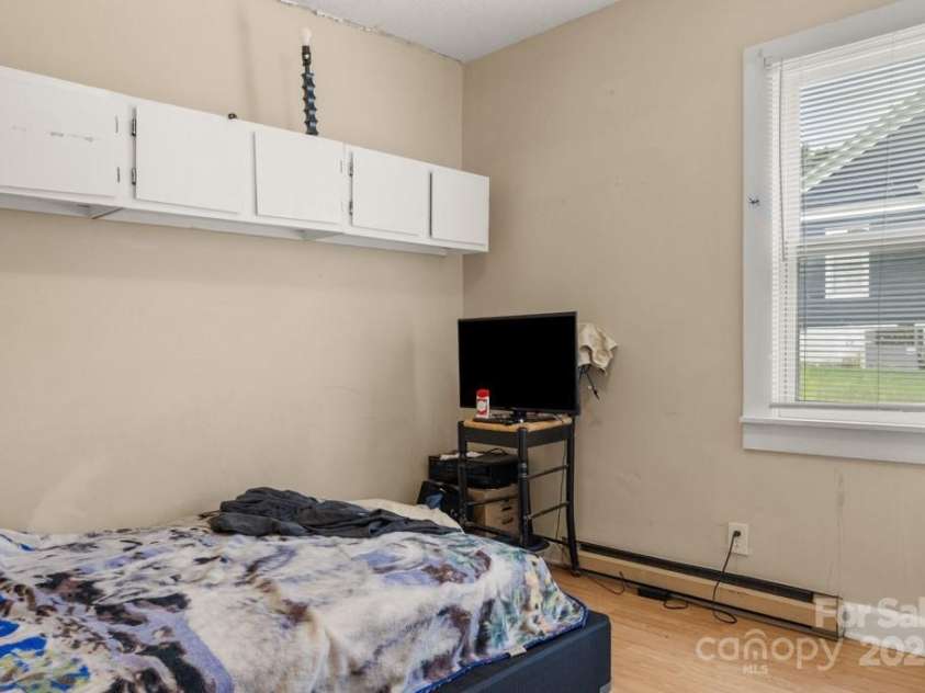 401 Ebenezer Avenue, Rock Hill, SC 29730.  MLS# CAR4298234, YatesRealty ID 35469. Bedroom 1 (unit 401)