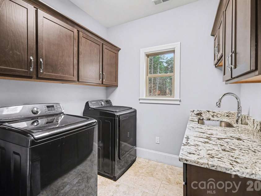 1560 Shinnville Road, Cleveland, NC 27013.  MLS# CAR4333343, YatesRealty ID 3547. 