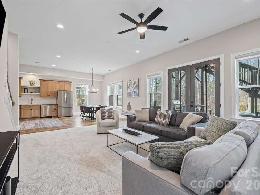 18140 Kalabash Road, Charlotte, NC 28278.  MLS# CAR4354219, YatesRealty ID 3547. 