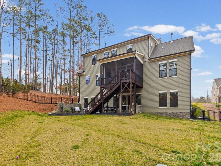18140 Kalabash Road, Charlotte, NC 28278.  MLS# CAR4354219, YatesRealty ID 3547. 