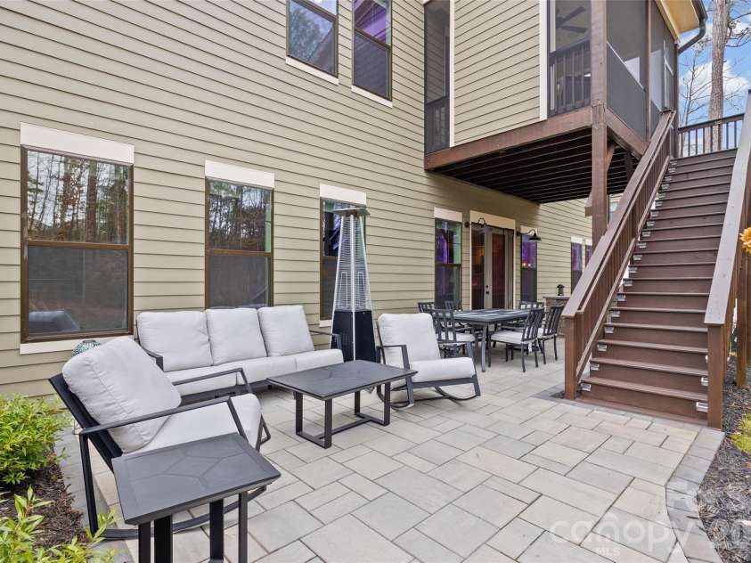 18140 Kalabash Road, Charlotte, NC 28278.  MLS# CAR4354219, YatesRealty ID 3547. 