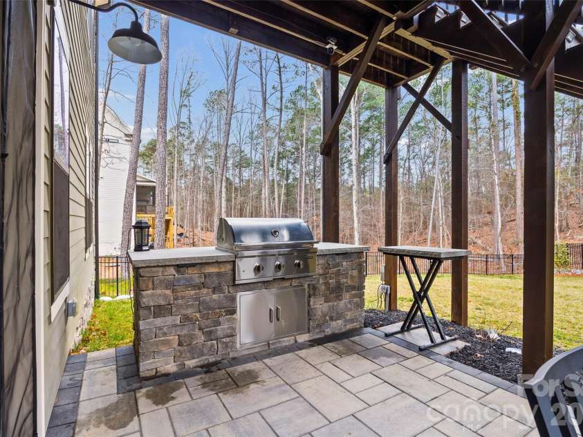 18140 Kalabash Road, Charlotte, NC 28278.  MLS# CAR4354219, YatesRealty ID 3547. 