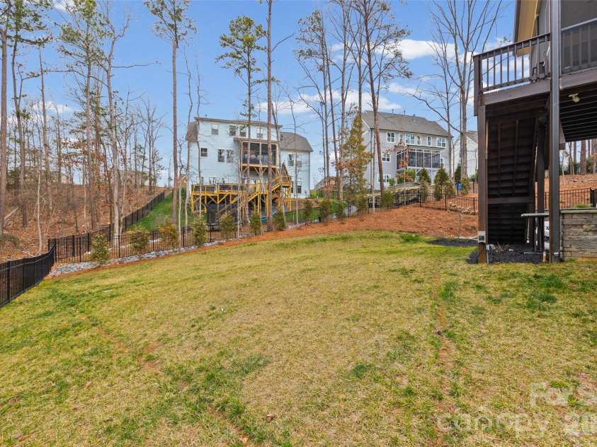 18140 Kalabash Road, Charlotte, NC 28278.  MLS# CAR4354219, YatesRealty ID 3547. 