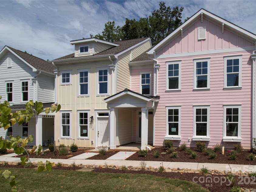 280 Gilead Road, Huntersville, NC 28078.  MLS# CAR4241262, YatesRealty ID 3547. 