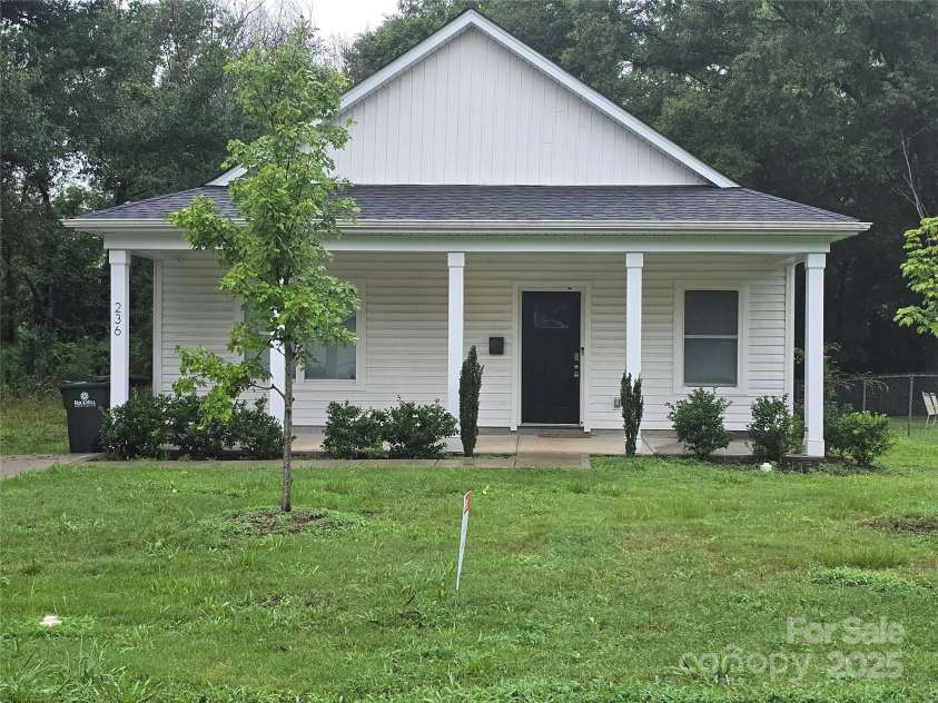 236 Emmett Street, Rock Hill, SC 29730.  MLS# CAR4297577, YatesRealty ID 35471. 