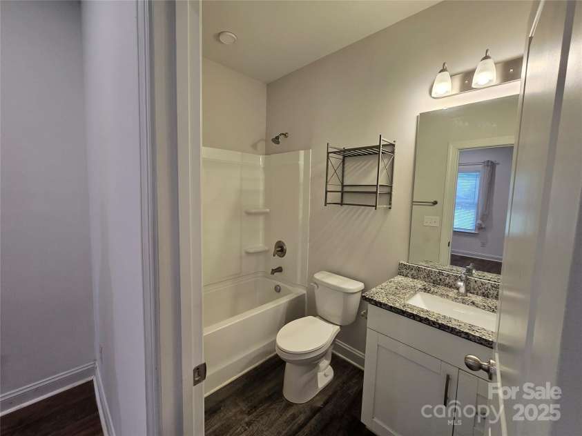 236 Emmett Street, Rock Hill, SC 29730.  MLS# CAR4297577, YatesRealty ID 35471. Primary Ensuite