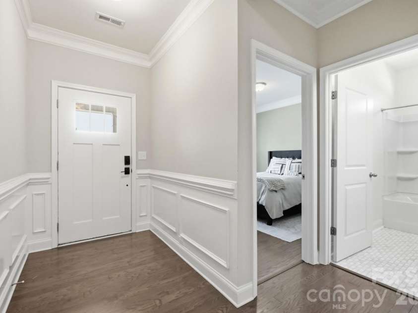 5036 Lydney Circle, Waxhaw, NC 28173.  MLS# CAR4395405, YatesRealty ID 35473. 