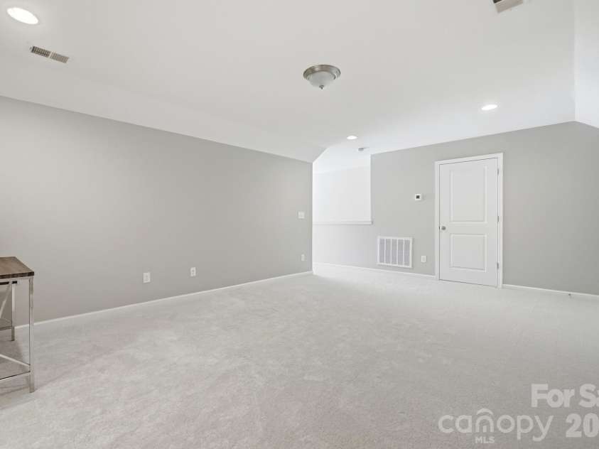 5036 Lydney Circle, Waxhaw, NC 28173.  MLS# CAR4395405, YatesRealty ID 35473. 