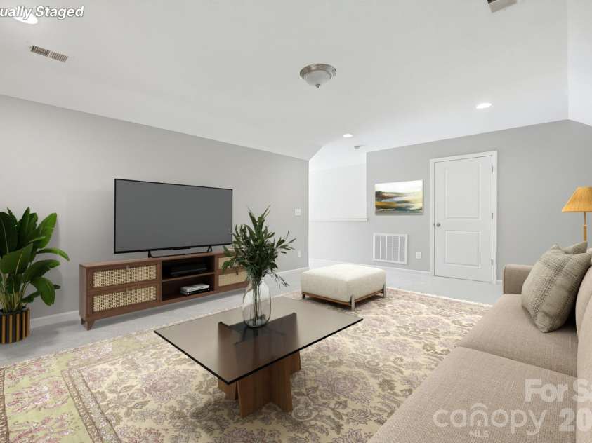 5036 Lydney Circle, Waxhaw, NC 28173.  MLS# CAR4395405, YatesRealty ID 35473. Virtually Staged