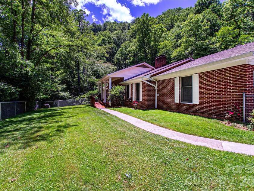 7835 US 23 Highway, Mars Hill, NC 28754.  MLS# CAR4395357, YatesRealty ID 35474. 