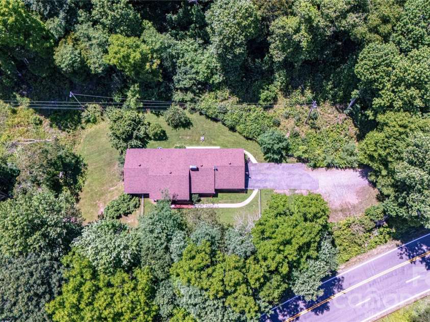 7835 US 23 Highway, Mars Hill, NC 28754.  MLS# CAR4395357, YatesRealty ID 35474. 