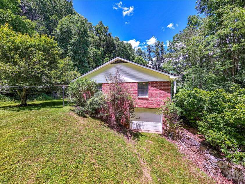 7835 US 23 Highway, Mars Hill, NC 28754.  MLS# CAR4395357, YatesRealty ID 35474. 