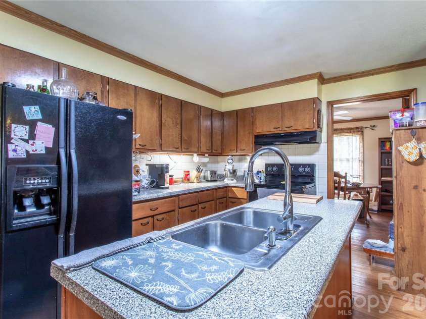 7835 US 23 Highway, Mars Hill, NC 28754.  MLS# CAR4395357, YatesRealty ID 35474. 