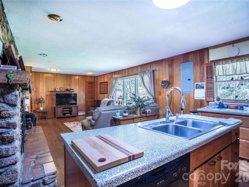 7835 US 23 Highway, Mars Hill, NC 28754.  MLS# CAR4395357, YatesRealty ID 35474. 