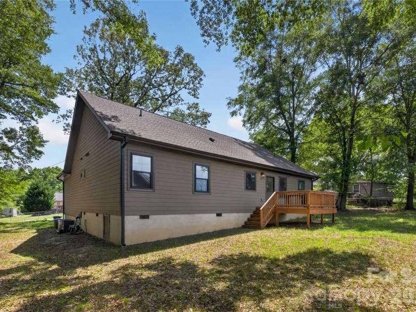 1608 James Street, Gastonia, NC 28052.  MLS# CAR4400951, YatesRealty ID 35475. 