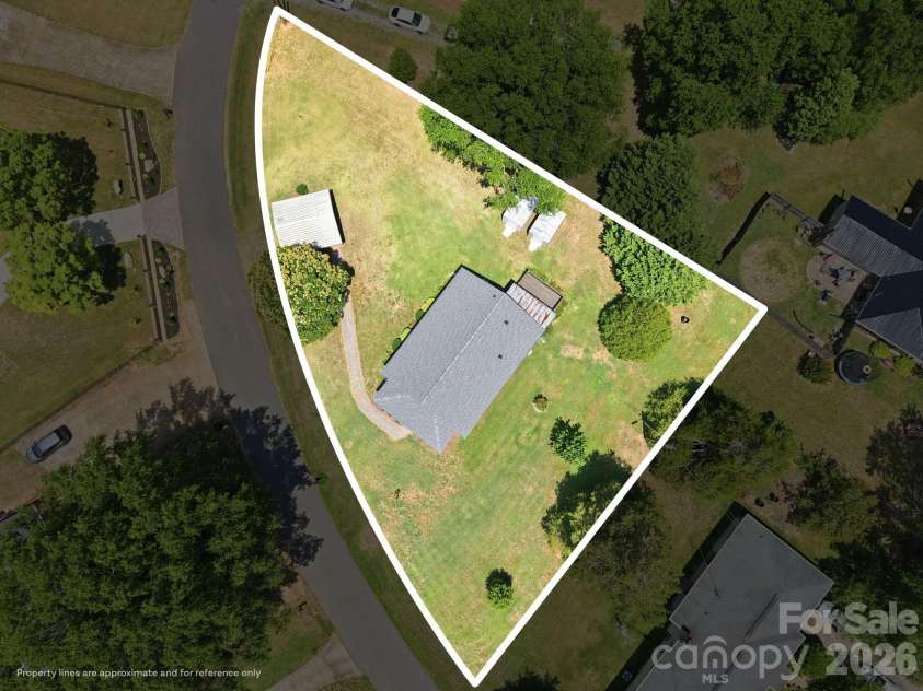 144 Park Road, Ellenboro, NC 28040.  MLS# CAR4394928, YatesRealty ID 35476. Approximate parcel lines