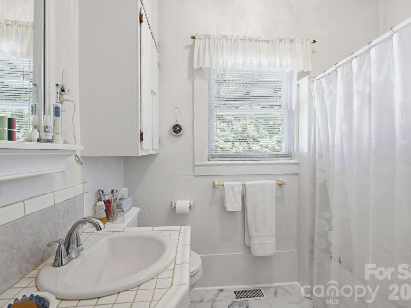 144 Park Road, Ellenboro, NC 28040.  MLS# CAR4394928, YatesRealty ID 35476. Full Bath