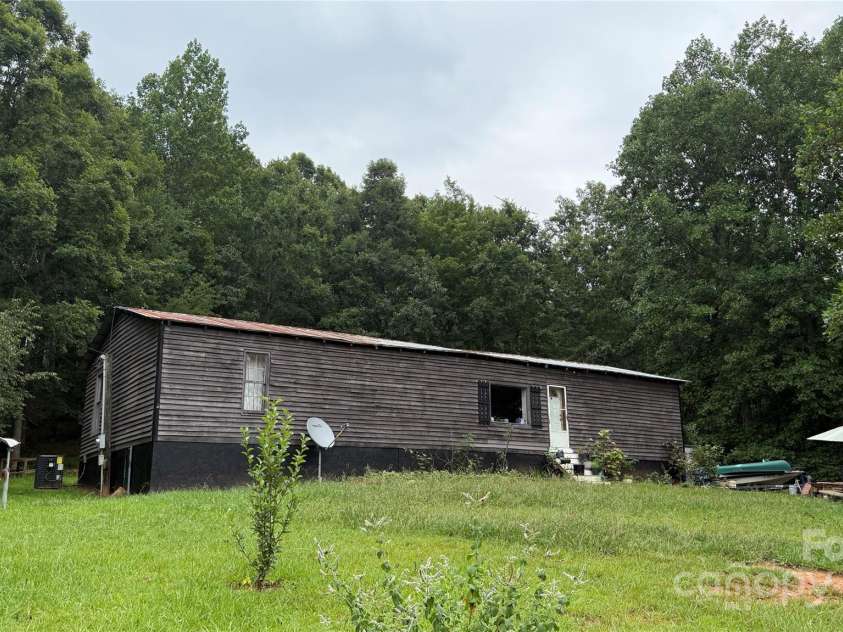 424 Winnies Road, Bostic, NC 28018.  MLS# CAR4298432, YatesRealty ID 35476. 