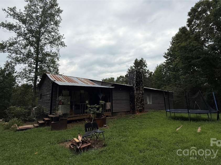 424 Winnies Road, Bostic, NC 28018.  MLS# CAR4298432, YatesRealty ID 35476. 