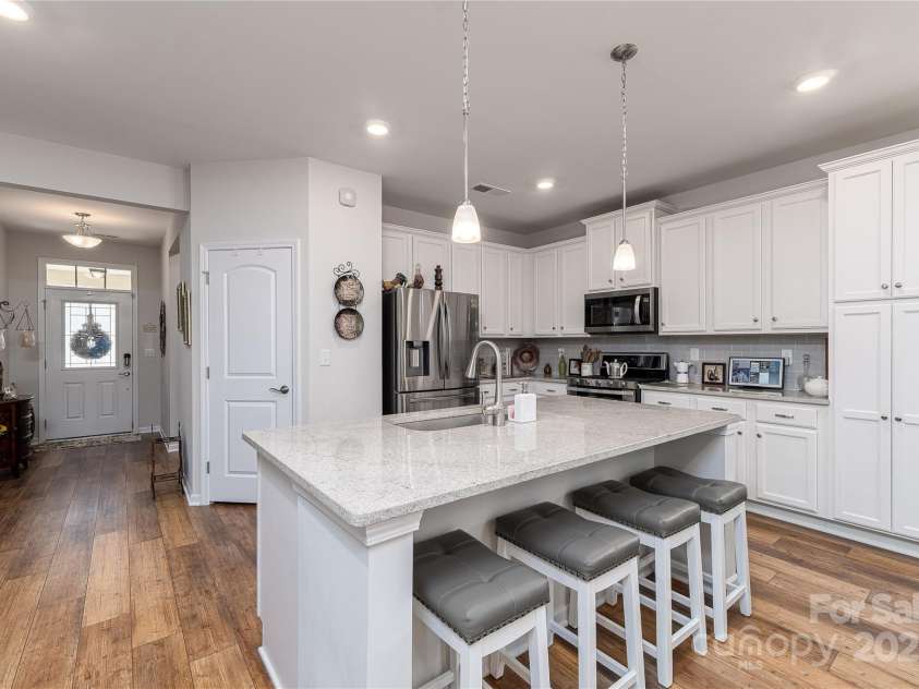 550 Rustlewood Way, Rock Hill, SC 29732.  MLS# CAR4298440, YatesRealty ID 35477. 