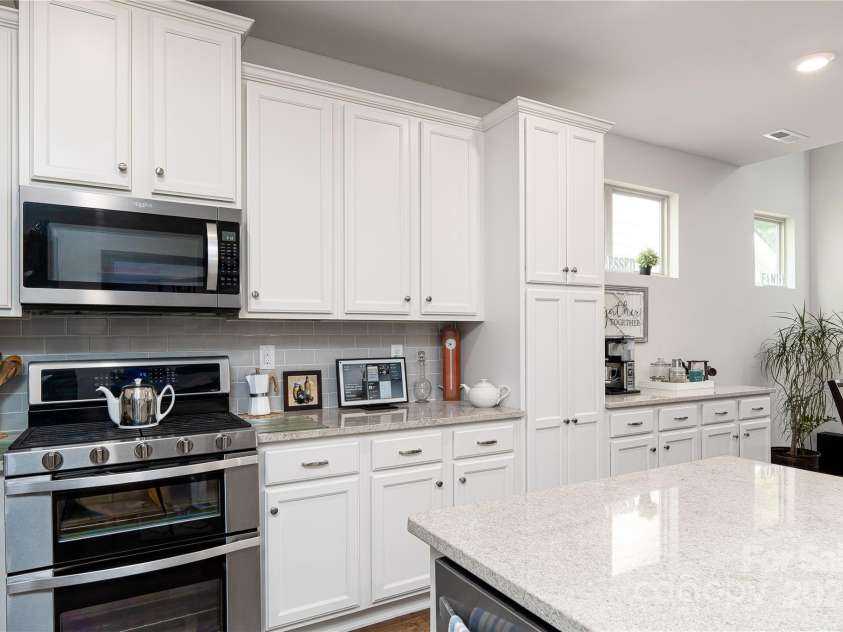 550 Rustlewood Way, Rock Hill, SC 29732.  MLS# CAR4322287, YatesRealty ID 35477. 