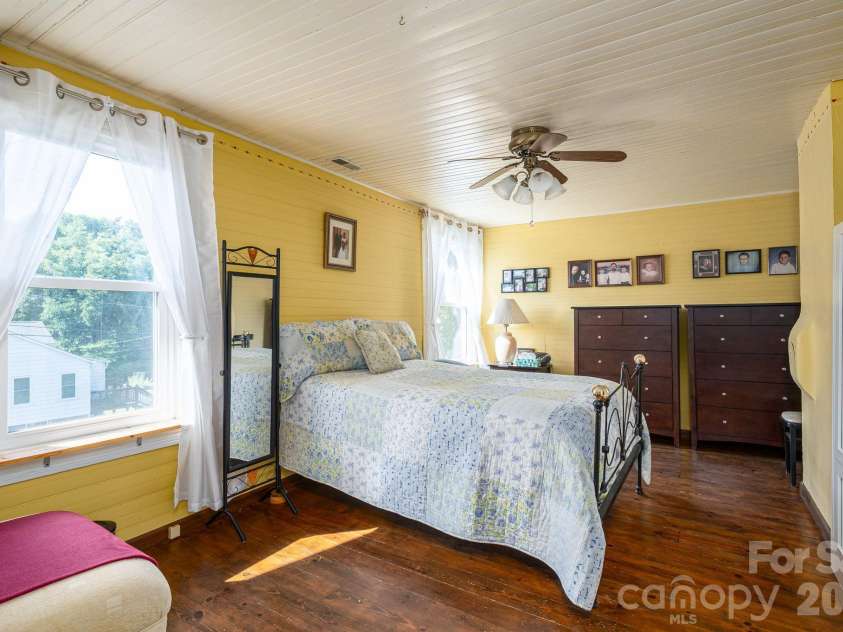601 Forney Avenue, Lincolnton, NC 28092.  MLS# CAR4388927, YatesRealty ID 35477. 