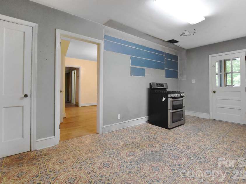 1131 Christopher Circle, Rock Hill, SC 29730.  MLS# CAR4398625, YatesRealty ID 35478. 