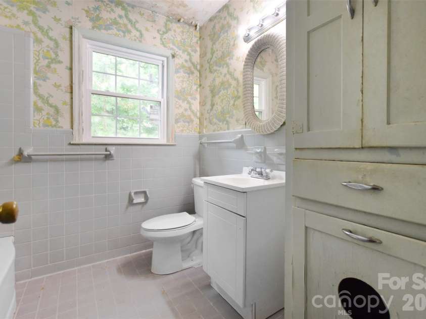 1131 Christopher Circle, Rock Hill, SC 29730.  MLS# CAR4398625, YatesRealty ID 35478. 