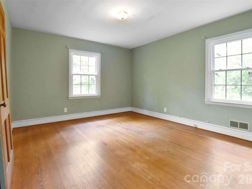 1131 Christopher Circle, Rock Hill, SC 29730.  MLS# CAR4398625, YatesRealty ID 35478. 