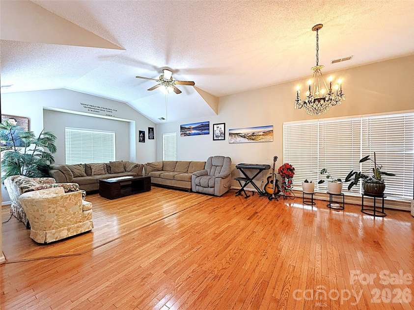 13636 Portpatrick Lane, Matthews, NC 28105.  MLS# CAR4401119, YatesRealty ID 35479. 