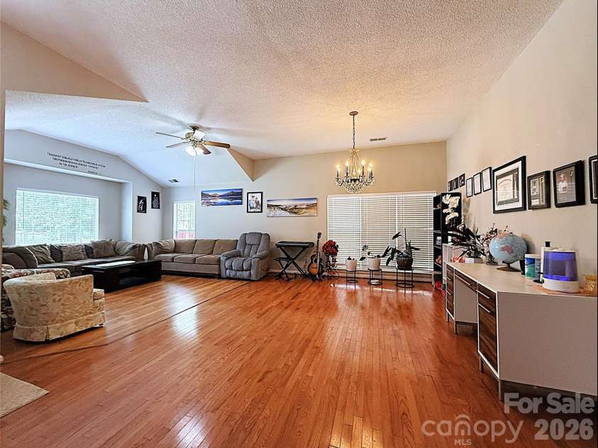 13636 Portpatrick Lane, Matthews, NC 28105.  MLS# CAR4401119, YatesRealty ID 35479. 