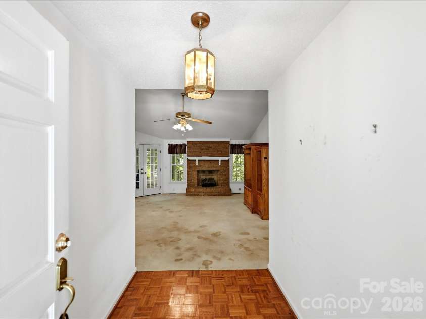 5950 King Wilkinson Road, Denver, NC 28037.  MLS# CAR4398523, YatesRealty ID 35480. Entry