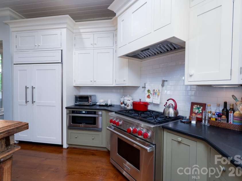 2375 Southpoint Lane, New London, NC 28127.  MLS# CAR4394113, YatesRealty ID 35481. Kitchen