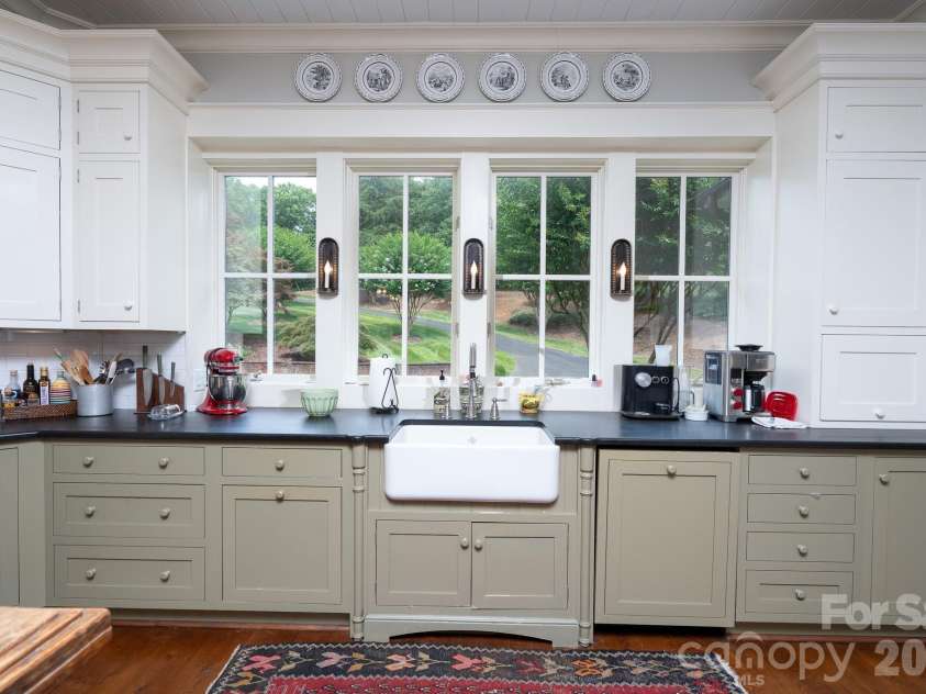 2375 Southpoint Lane, New London, NC 28127.  MLS# CAR4394113, YatesRealty ID 35481. Kitchen